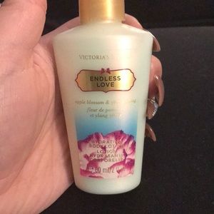 Endless Love body lotion